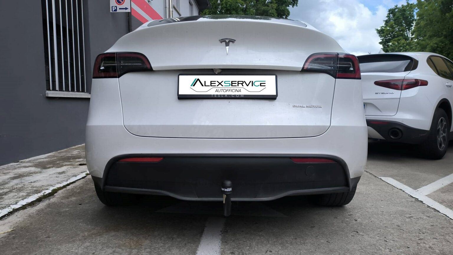 autofficine-alex-service-portabici-tesla-dual-motor
